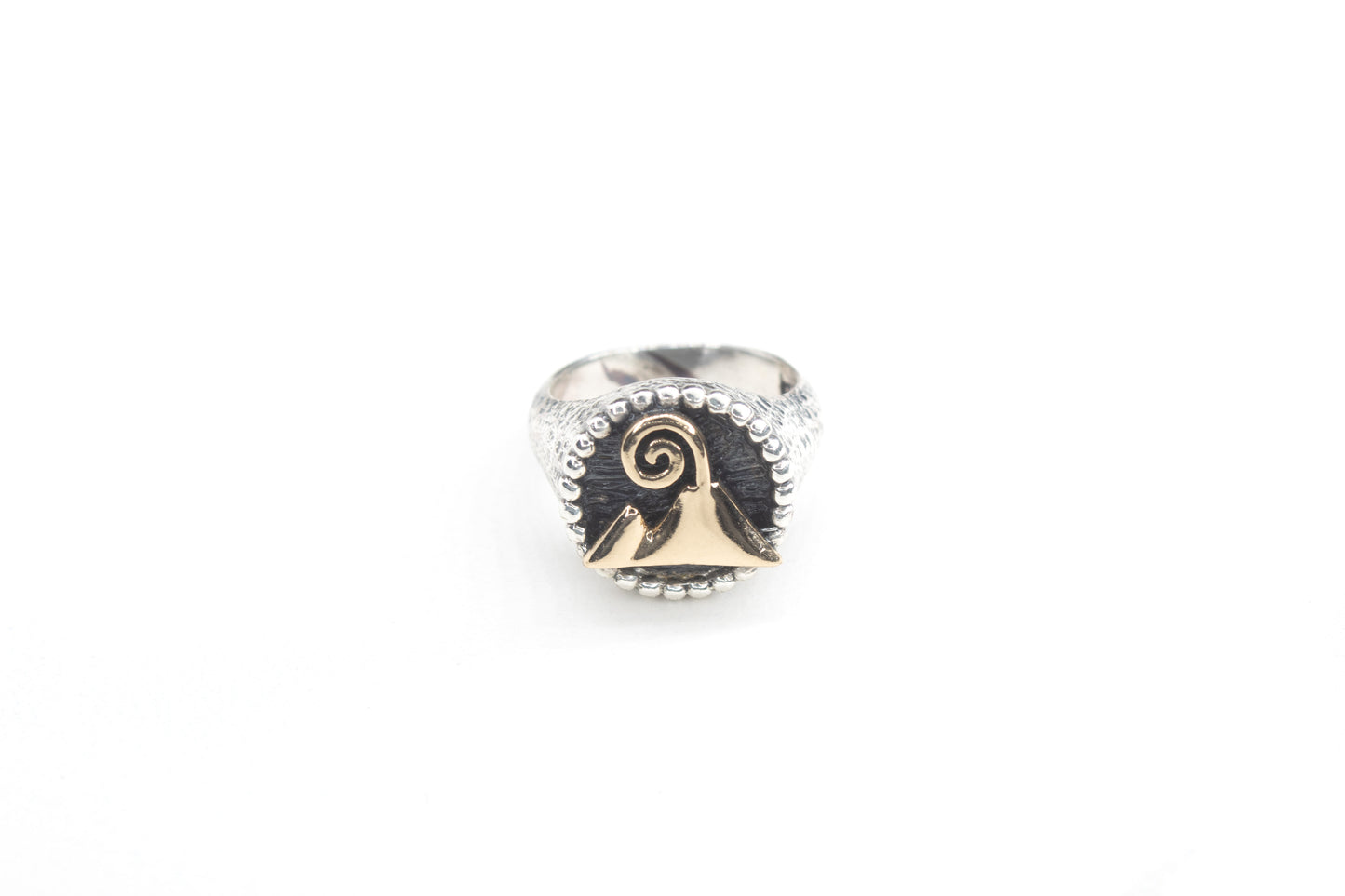 ANELLO CHEVALIER TONDO SOGGETTI SCARAMANTICI/NAPOLETANI