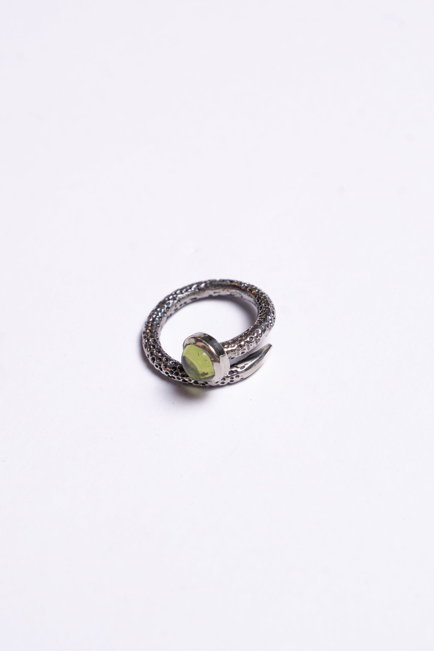 ANELLO CHIODO