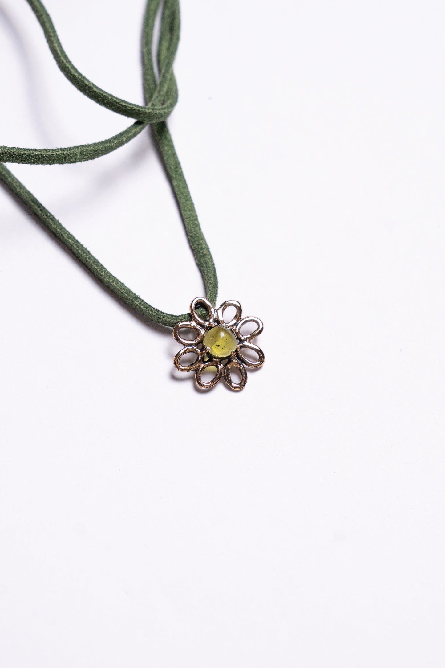 DAFNE CHOKER