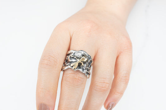 ANELLO FASCIA  CON SOGGETTO IN BRONZO